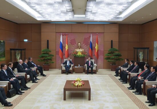 Prime Minister Dmitry Medvedev on official visit to Vietnam