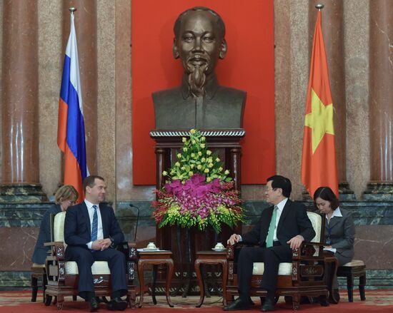Prime Minister Dmitry Medvedev on official visit to Vietnam