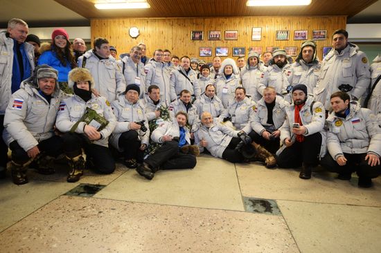 Polar expedition to Spitsbergen conducted as part of Arctica 2015 project