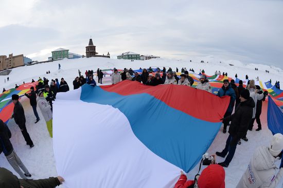 Polar expedition to Spitsbergen conducted as part of Arctica 2015 project