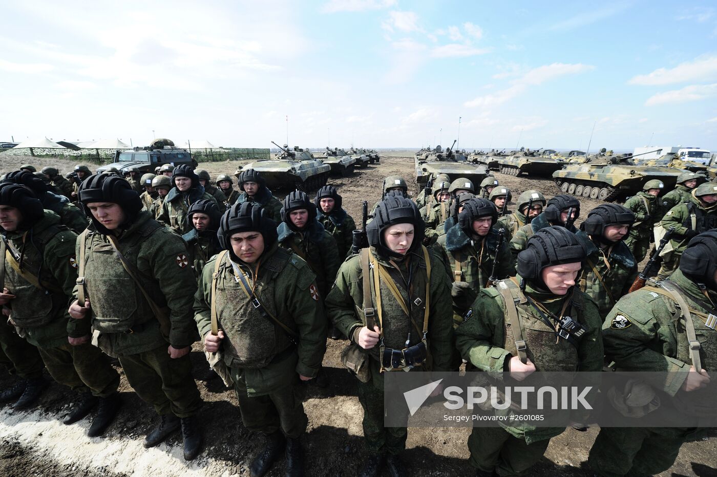 Drill by Internal Affairs Ministry's Internal Troops in Kadamovsky range in Rostov Region