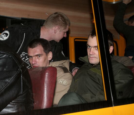 Donetsk People's Republic transfers prisoners to Ukrainian side