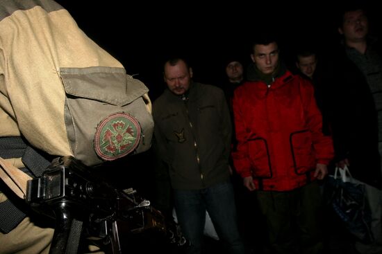 Donetsk People's Republic transfers prisoners to Ukrainian side