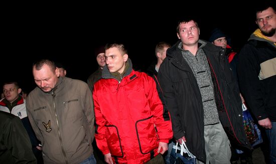 Donetsk People's Republic transfers prisoners to Ukrainian side