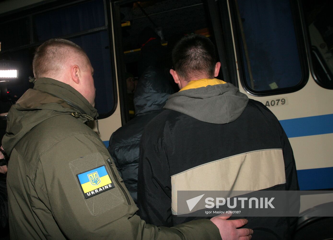 Donetsk People's Republic transfers prisoners to Ukrainian side
