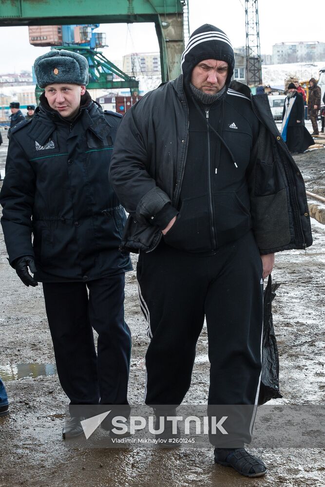 Crew of sunken trawler Dalny Vostok (Far East) arrives at Korsakov seaport