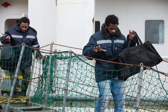 Crew of sunken trawler Dalny Vostok (Far East) arrives at Korsakov seaport
