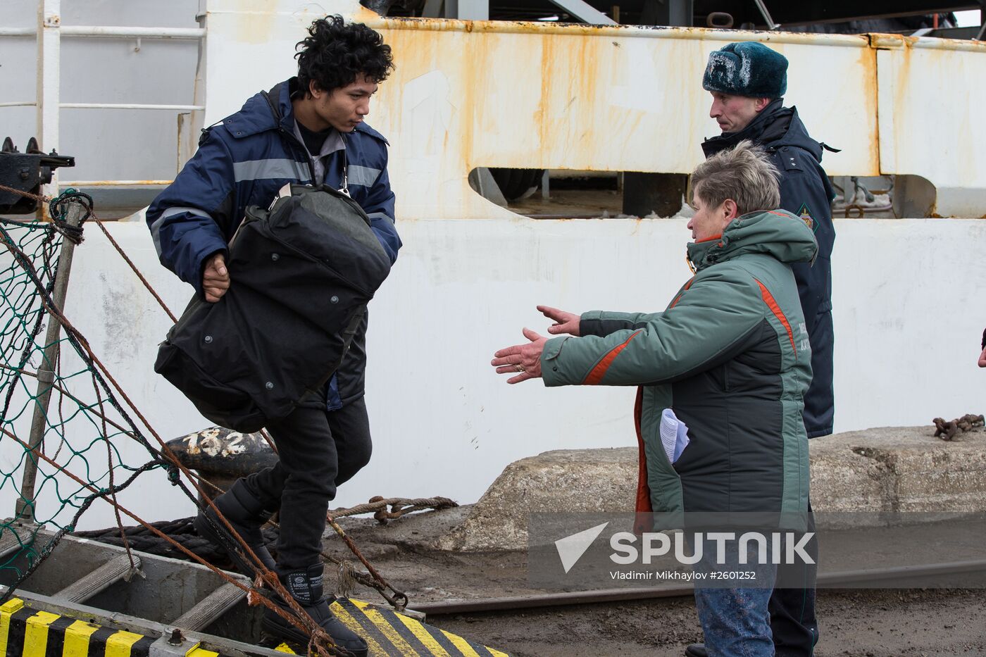 Crew of sunken trawler Dalny Vostok (Far East) arrives at Korsakov seaport