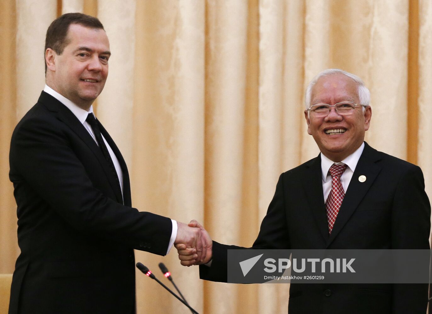 Russian Prime Minister Dmitry Medvedev pays official visit to Vietnam. Day Two
