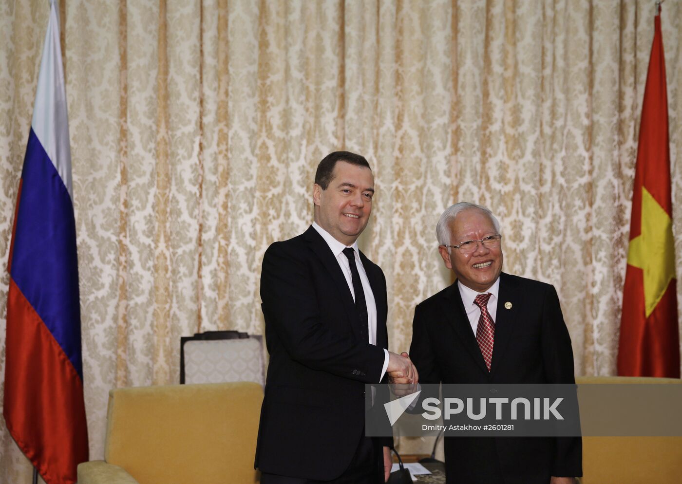 Russian Prime Minister Dmitry Medvedev pays official visit to Vietnam. Day Two