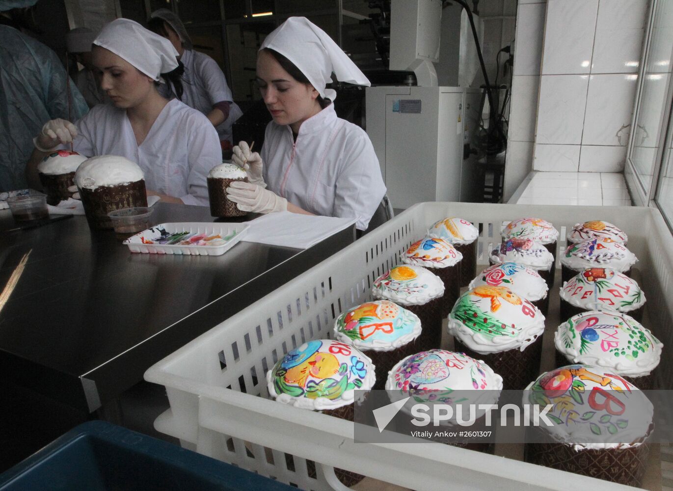 The baking of Easter cakes at the Vladkhleb open joint stock company in Vladivostok