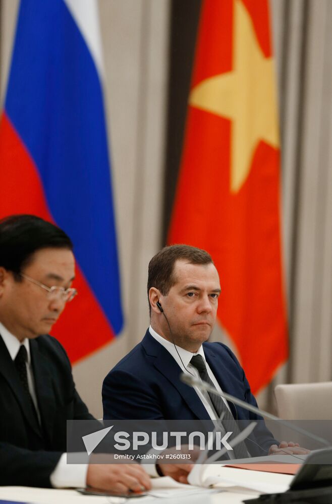 Russian Prime Minister Dmitry Medvedev pays official visit to Vietnam. Day Two