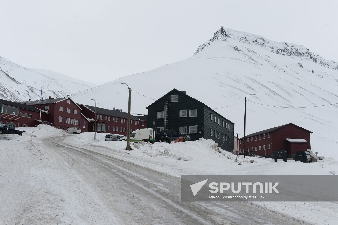 High-latitude Arctic expedition to Spitsbegen as part of Arctic-2015 project