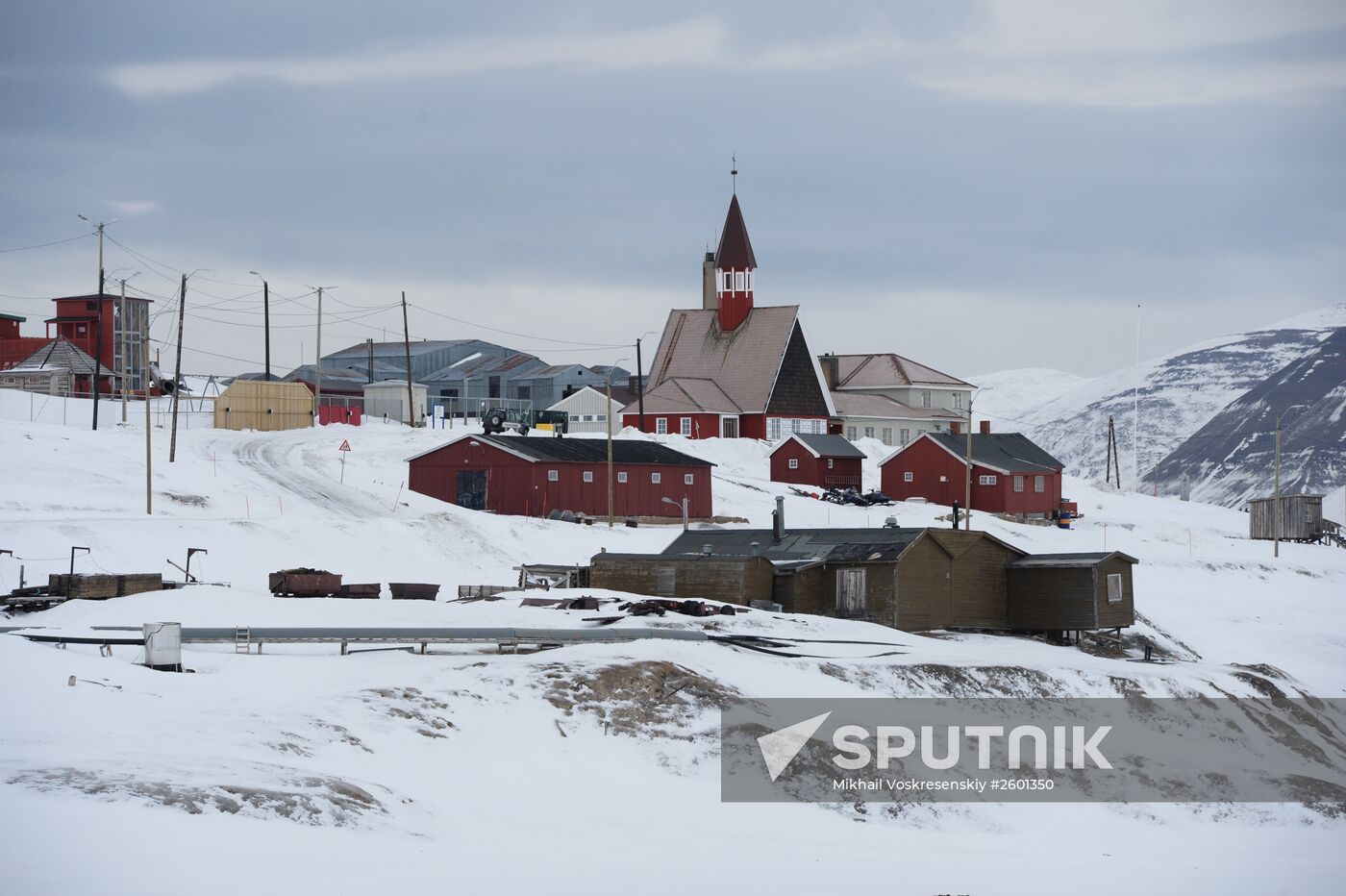 High-latitude Arctic expedition to Spitsbegen as part of Arctic-2015 project