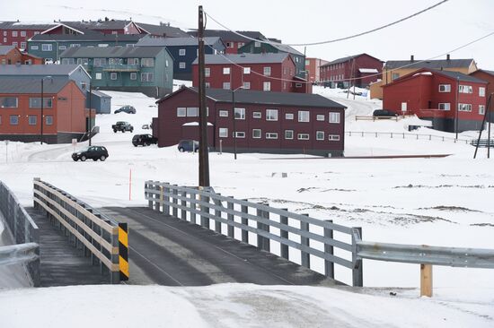High-latitude Arctic expedition to Spitsbegen as part of Arctic-2015 project