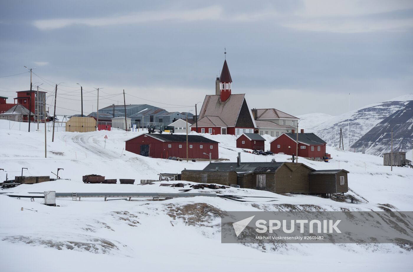 High-latitude Arctic expedition to Spitsbegen as part of Arctic-2015 project