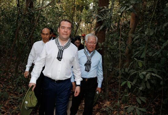 Russian Prime Minister Dmitry Medvedev pays official visit to Vietnam. Day Two