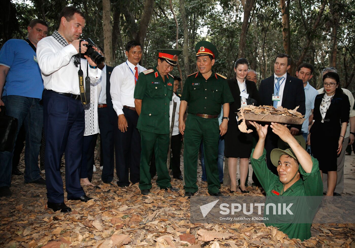 Russian Prime Minister Dmitry Medvedev pays official visit to Vietnam. Day Two