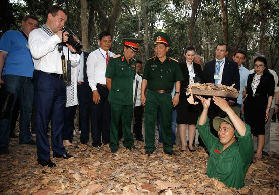 Russian Prime Minister Dmitry Medvedev pays official visit to Vietnam. Day Two