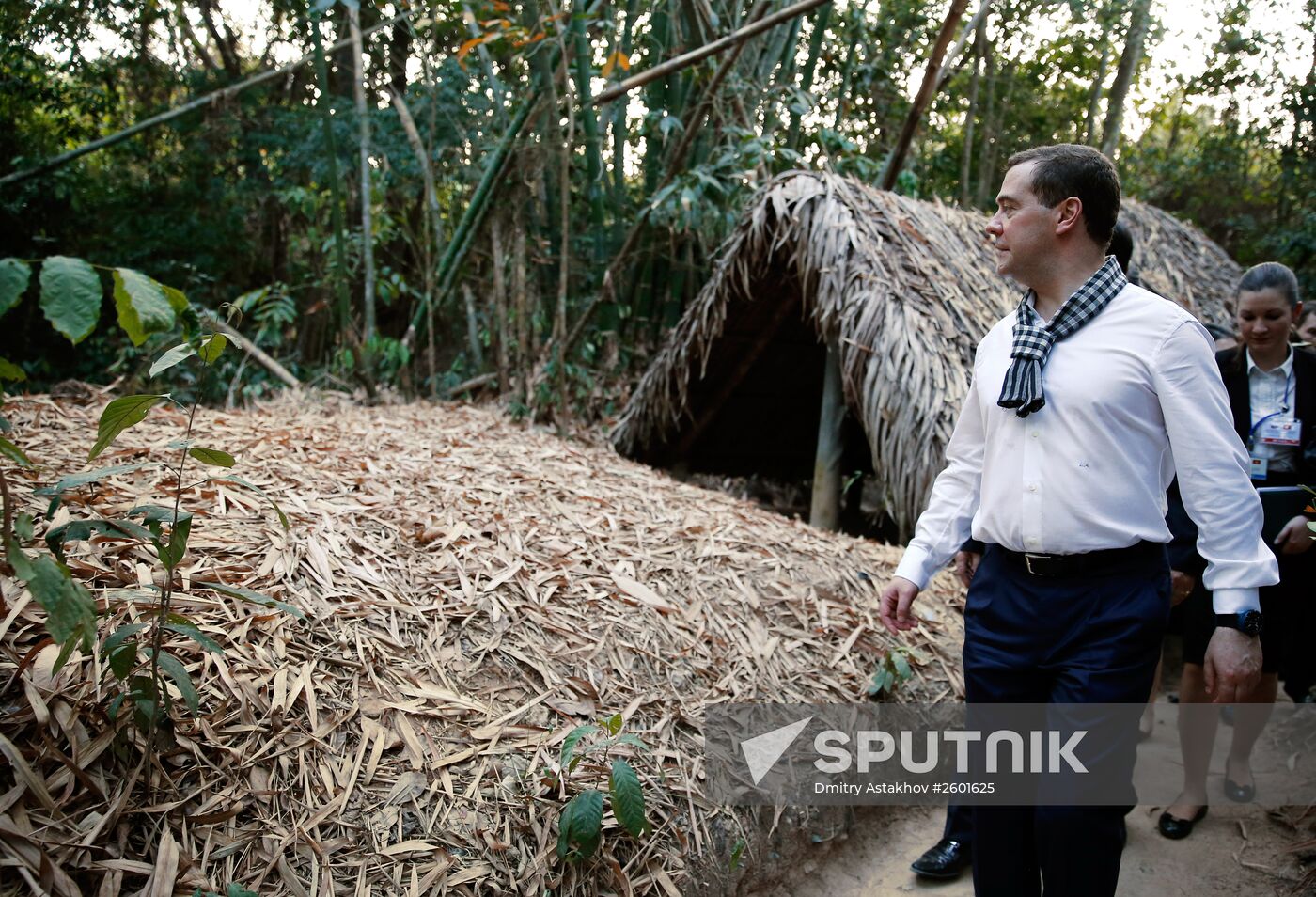 Russian Prime Minister Dmitry Medvedev pays official visit to Vietnam. Day Two