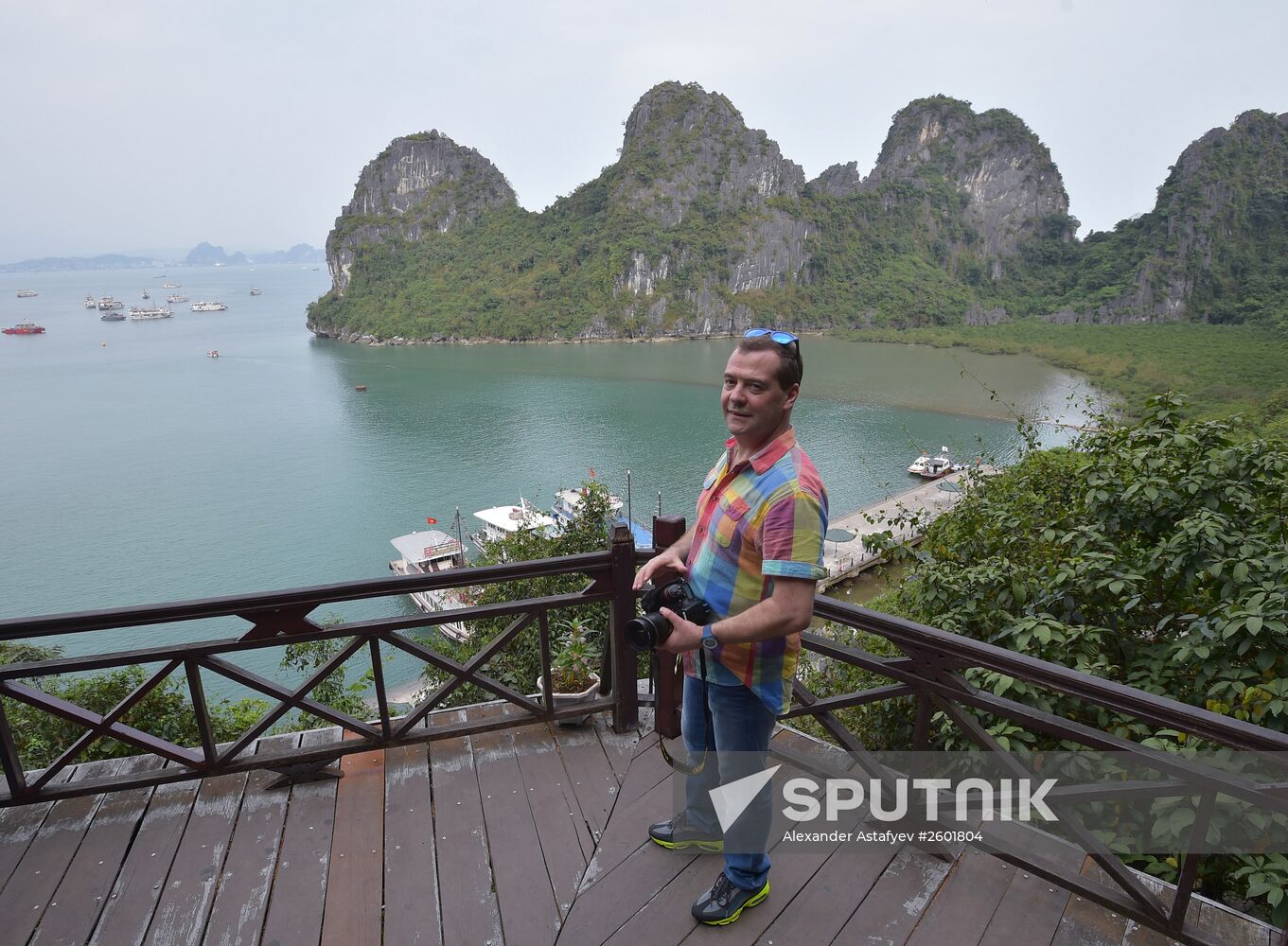 Russian Prime Minister Dmitry Medvedev pays official visit to Vietnam. Day Two