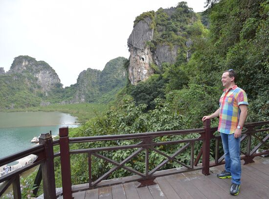 Russian Prime Minister Dmitry Medvedev pays official visit to Vietnam. Day Two