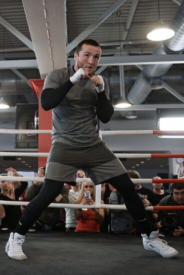 Boxing. Open training session of Denis Lebedev and Youri Kalenga