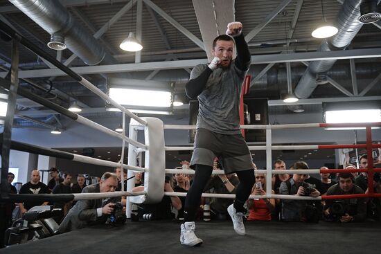 Boxing. Open training session of Denis Lebedev and Youri Kalenga