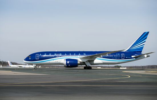 Boeing 787 Dreamliner starts regular air route between Baku and Moscow