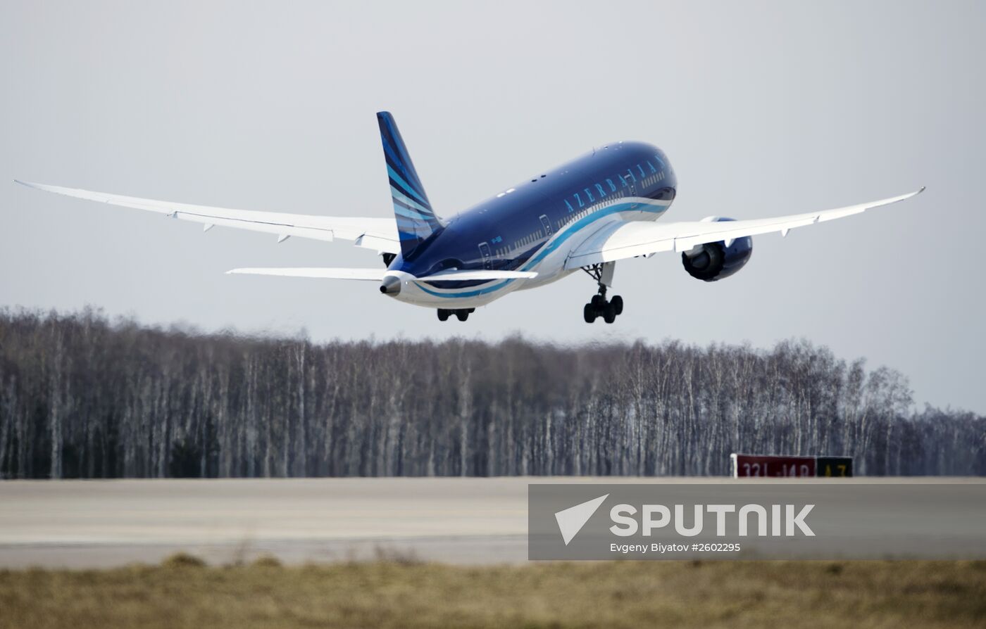 Boeing 787 Dreamliner starts regular air route between Baku and Moscow