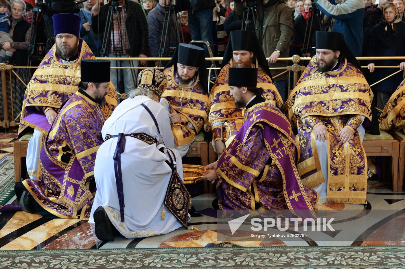 Patriarchal service conducted on Holy Thursday in Cathedral of Christ the Savior