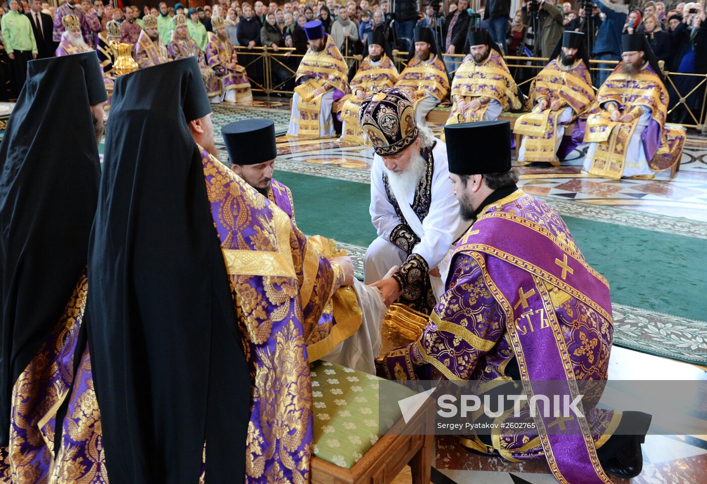 Patriarchal service conducted on Holy Thursday in Cathedral of Christ the Savior