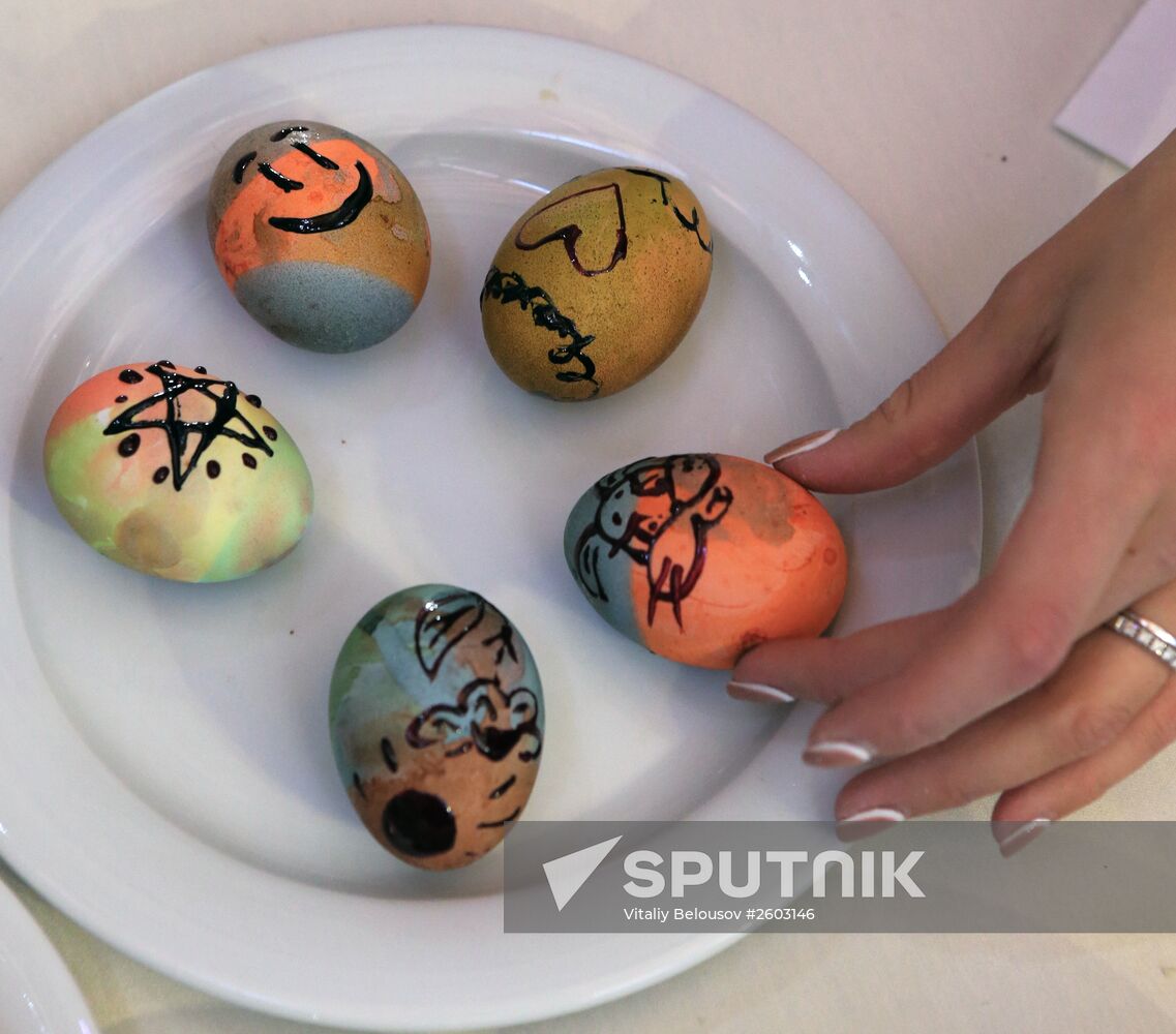 Miss Russia contestants prepare to celebrate Easter