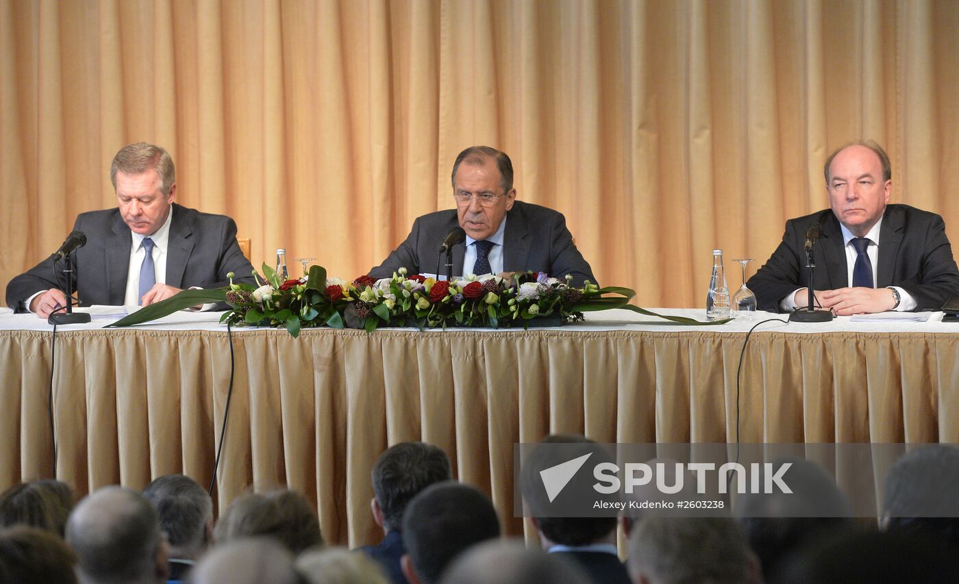 Foreign Minister Sergei Lavrov meets with Russian NGOs