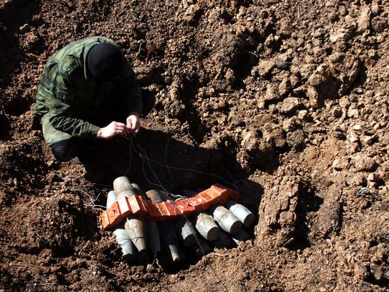 Unexploded munitions deactivated in Donetsk People's Republic