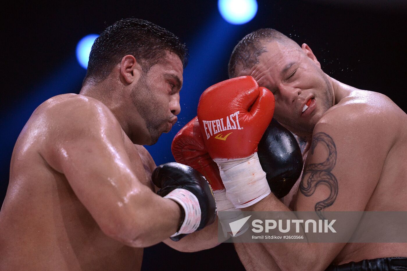 Boxing. Denis Lebedev vs. Youri Kalenga