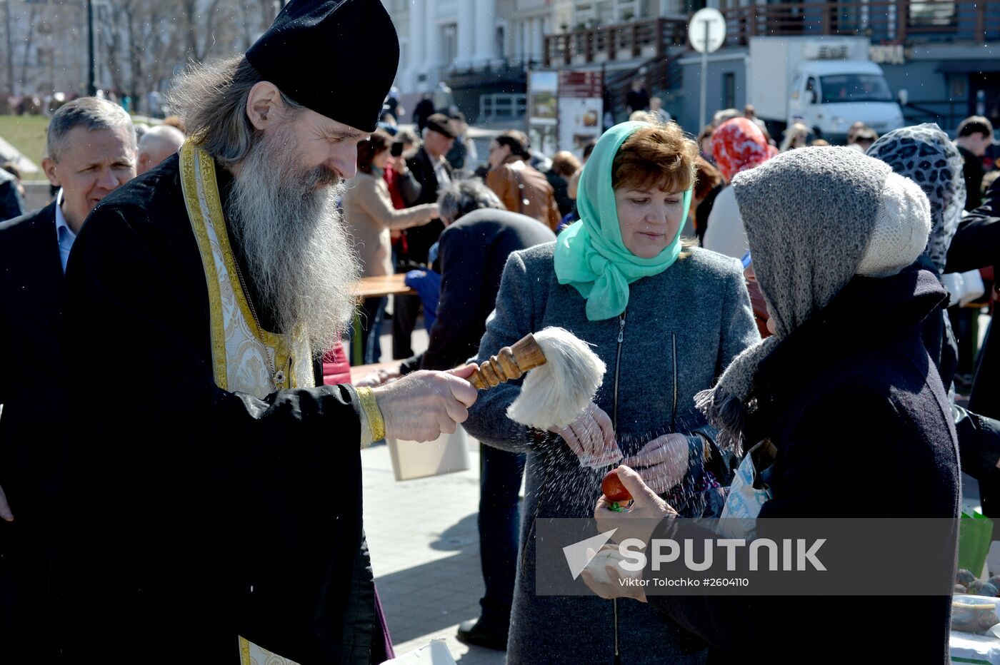 Consecrating Easter cakes on Holy Saturday in Belarus
