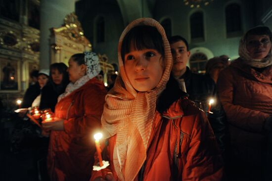 Orthodox Christians celebrate Easter in Russia