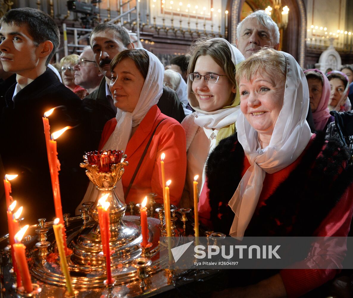 Easter serivce in Christ the Saviour Cathedral in Moscow