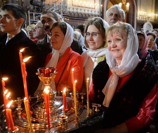 Easter serivce in Christ the Saviour Cathedral in Moscow