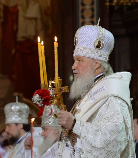 Easter Vigil at Cathedral of Christ the Saviour in Moscow