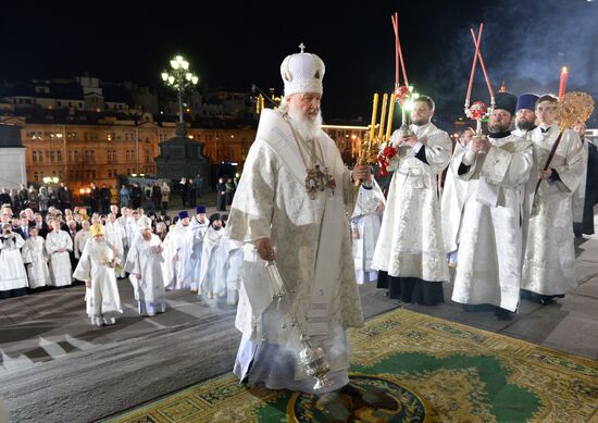 Easter Vigil at Cathedral of Christ the Saviour in Moscow
