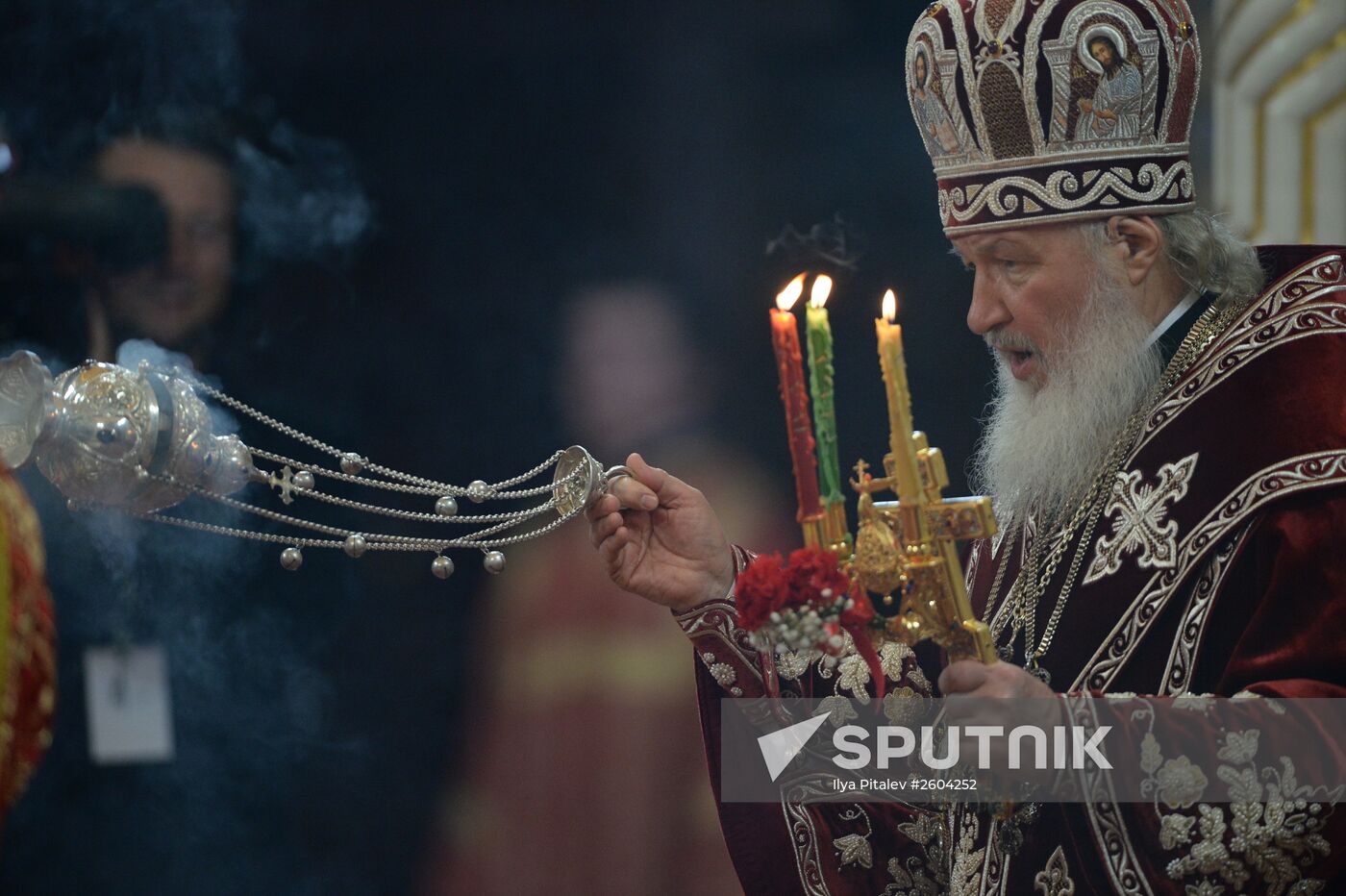 Easter Vigil at Cathedral of Christ the Saviour in Moscow