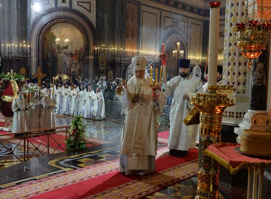 Easter service in Moscow's Cathedral of Christ the Savior