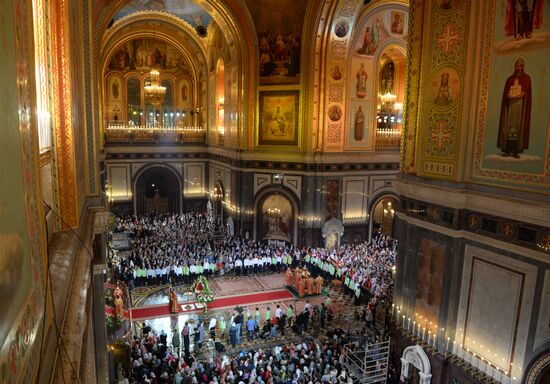 Easter service in Moscow's Cathedral of Christ the Savior