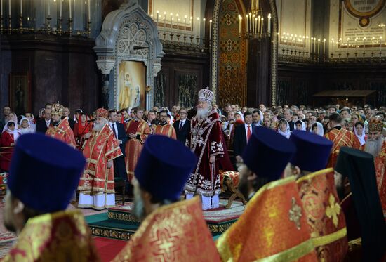 Easter service in Moscow's Cathedral of Christ the Savior