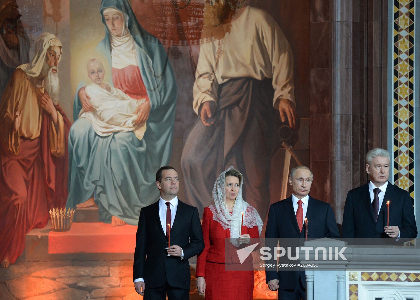 President Vladimir Putin and PM Dmitry Medvedev at Easter service in Christ the Saviour Cathedral