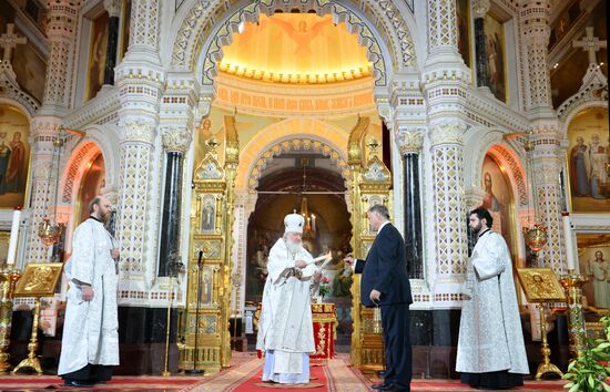 Easter service in Moscow's Cathedral of Christ the Savior