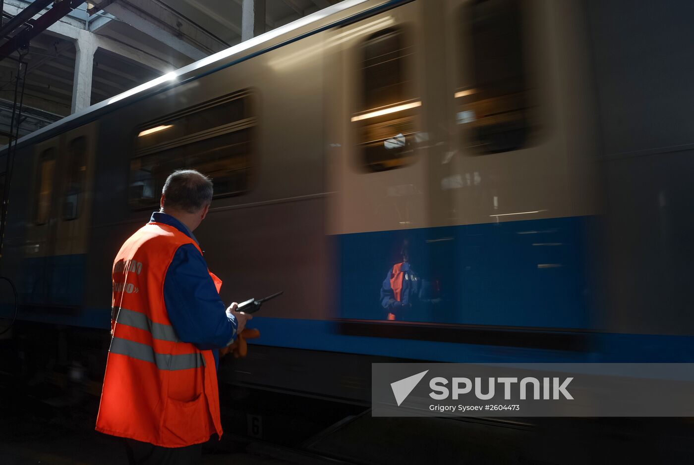 New metro railcars presented in Moscow