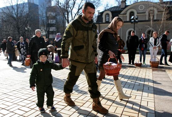 Orthodox Easter celebrated in Donetsk